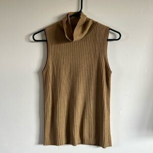 Liz Claiborne (vintage?) silk blend sleeveless knit turtleneck in tan / gold